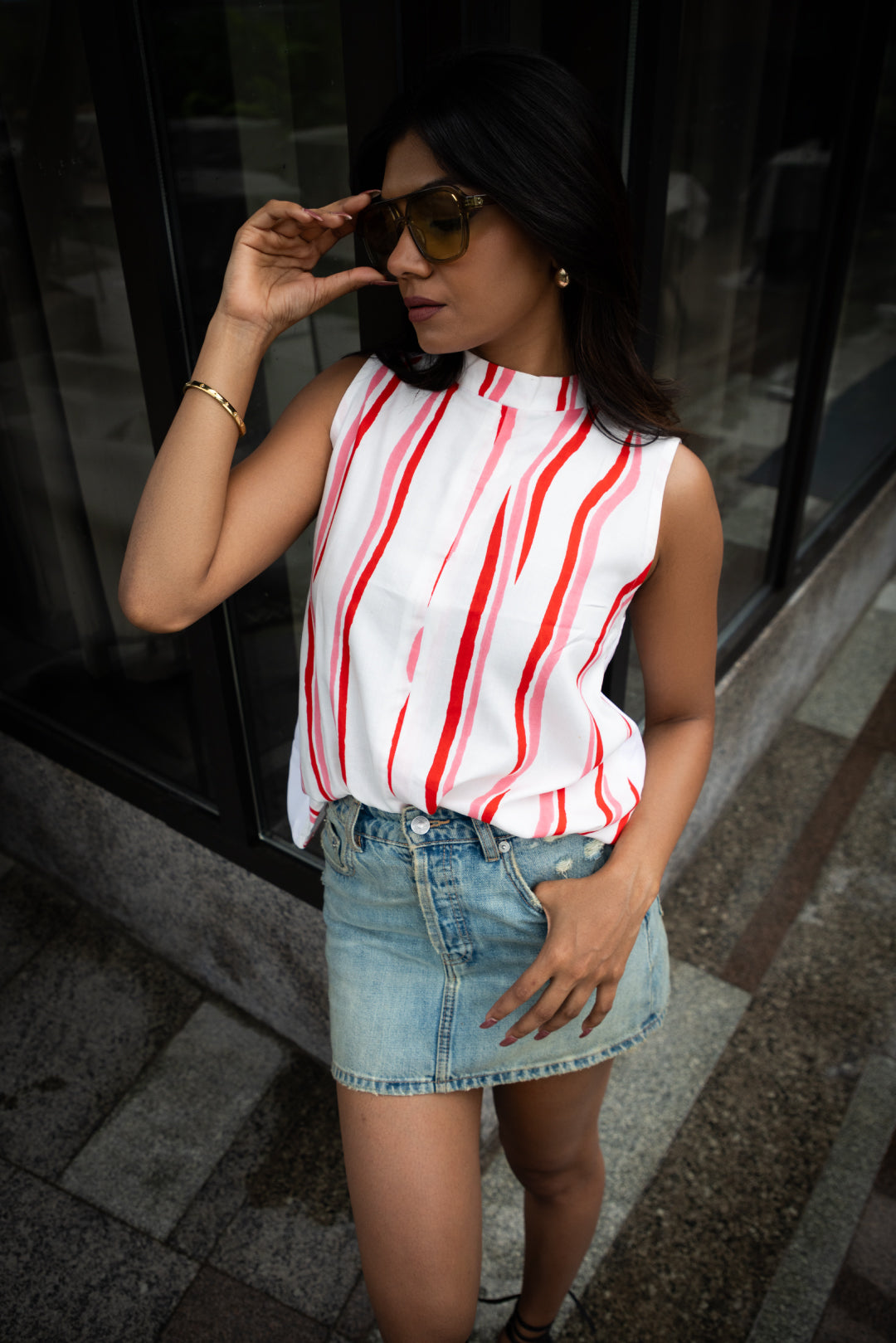 Bloom Red & White Sleeveless Stand-Collar Top